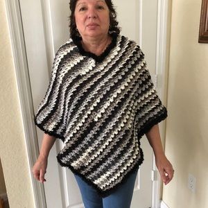 Handmade poncho with faux fur